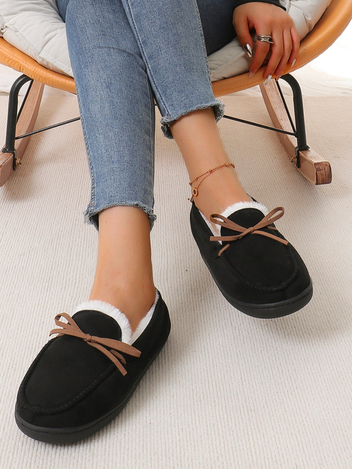 Bow Round Toe Flat Slip-Ons