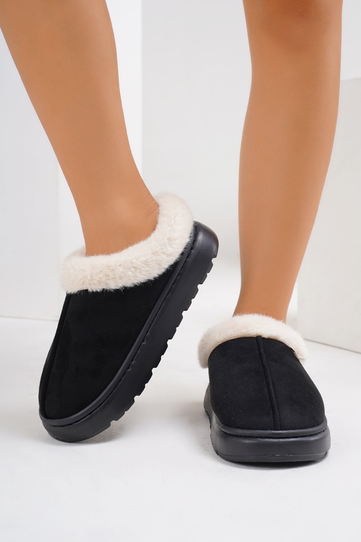 Furry Round Toe Platform Slippers